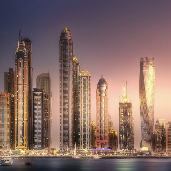 DUBAI GLITZ